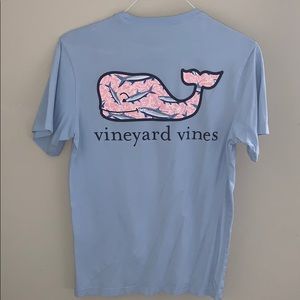 vineyard vines t-shirt